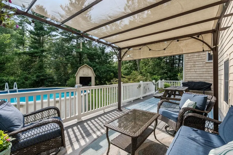 202 Franklin St, Halifax, MA 02338 - #3