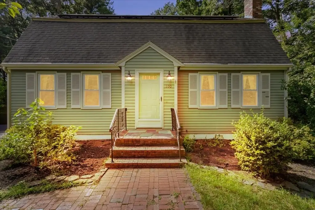 350 Harvey St, Taunton, MA 02780 - #1