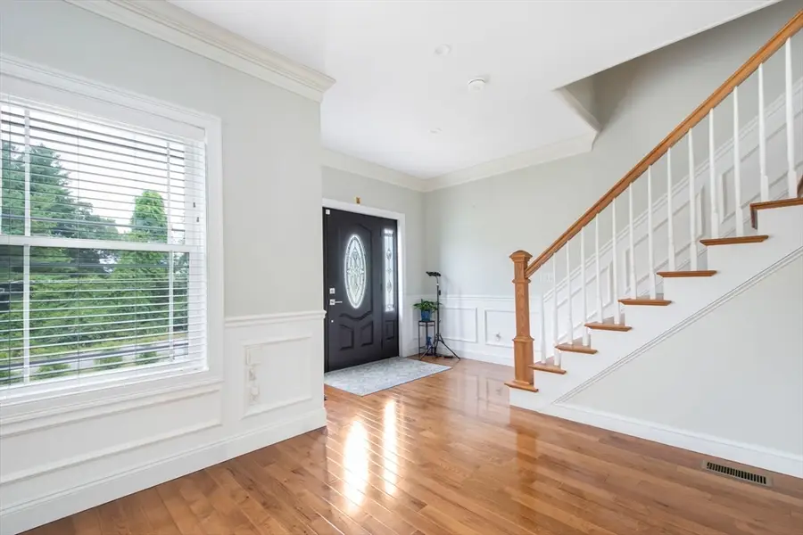 257 Prospect St, Auburn, MA 01501 - #3