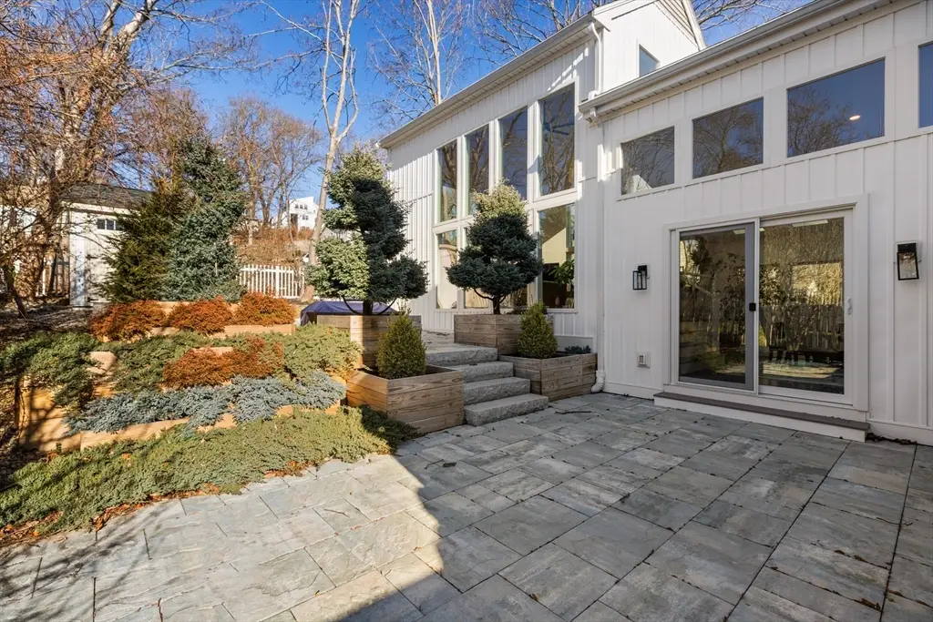 27 Broad Cove Rd, Hingham, MA 02043 - #1