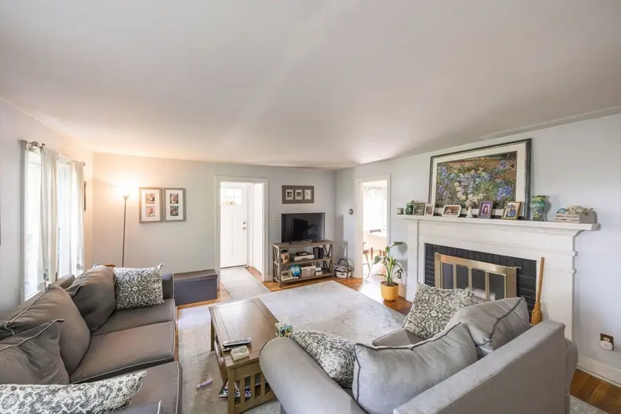 25 Westwood Pkwy, Southbridge, MA 01550 - #3