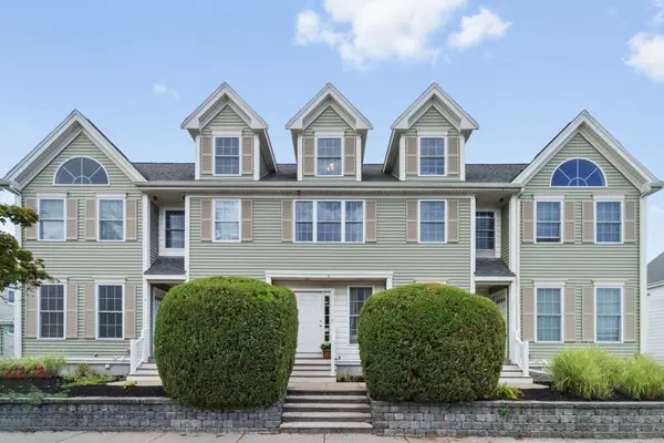 9 Russell St #3, Waltham, MA 02453