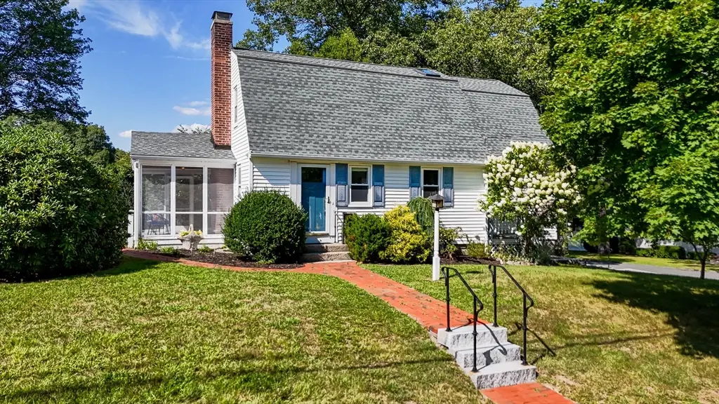 86 Orange Street, Reading, MA 01867 - #1