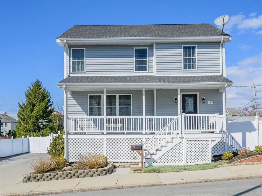 138 Sprague St, Fall River, MA 02724 - #3