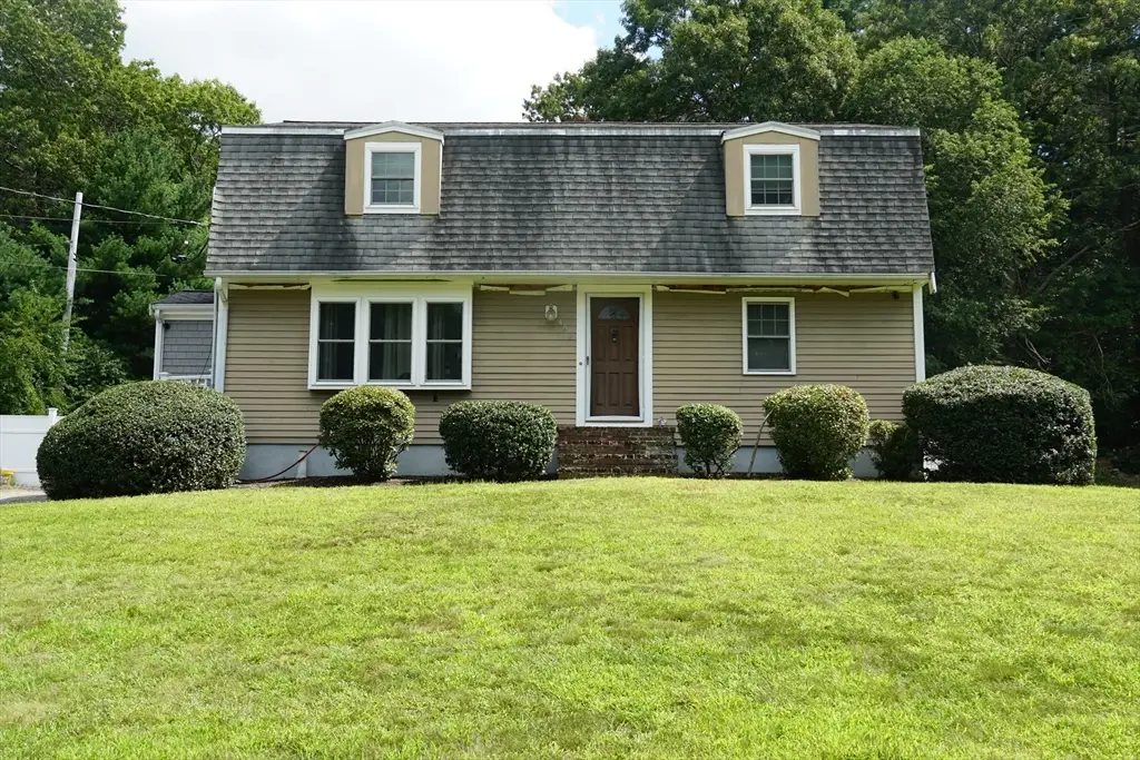492 Kingman Street, East Taunton, MA 02718 - #1