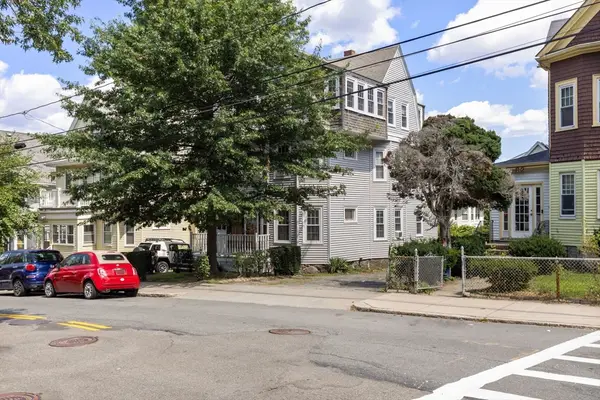 78 Brooks St, Boston, MA 02135