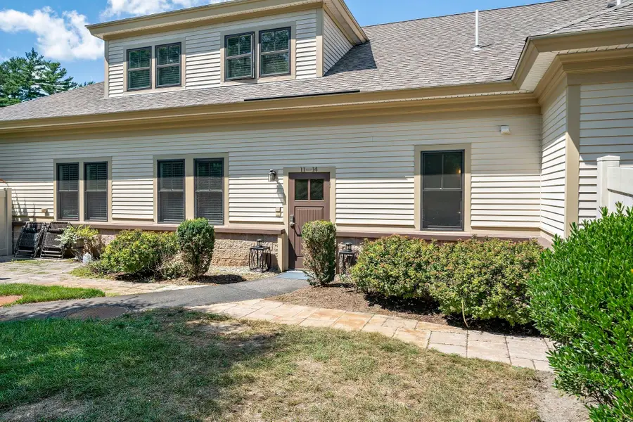 599 Washington St #12, Pembroke, MA 02359 - #3