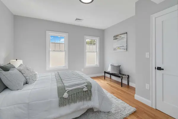 20 Alston St #20, Somerville, MA 02143