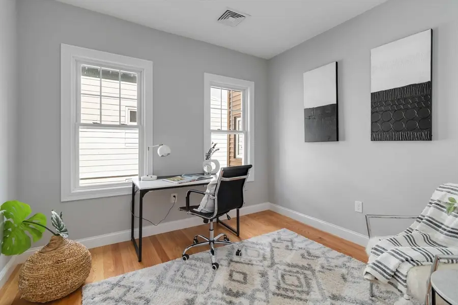 20 Alston St #20, Somerville, MA 02143 - #3