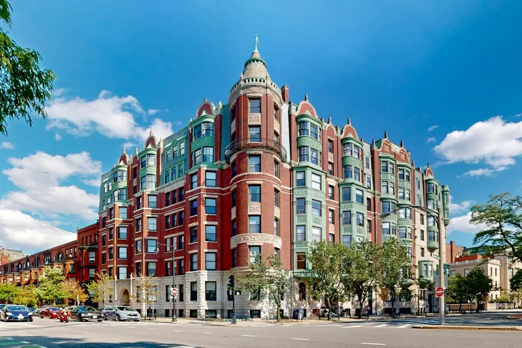 4 Charlesgate E #406, Boston, MA 02215 - #1