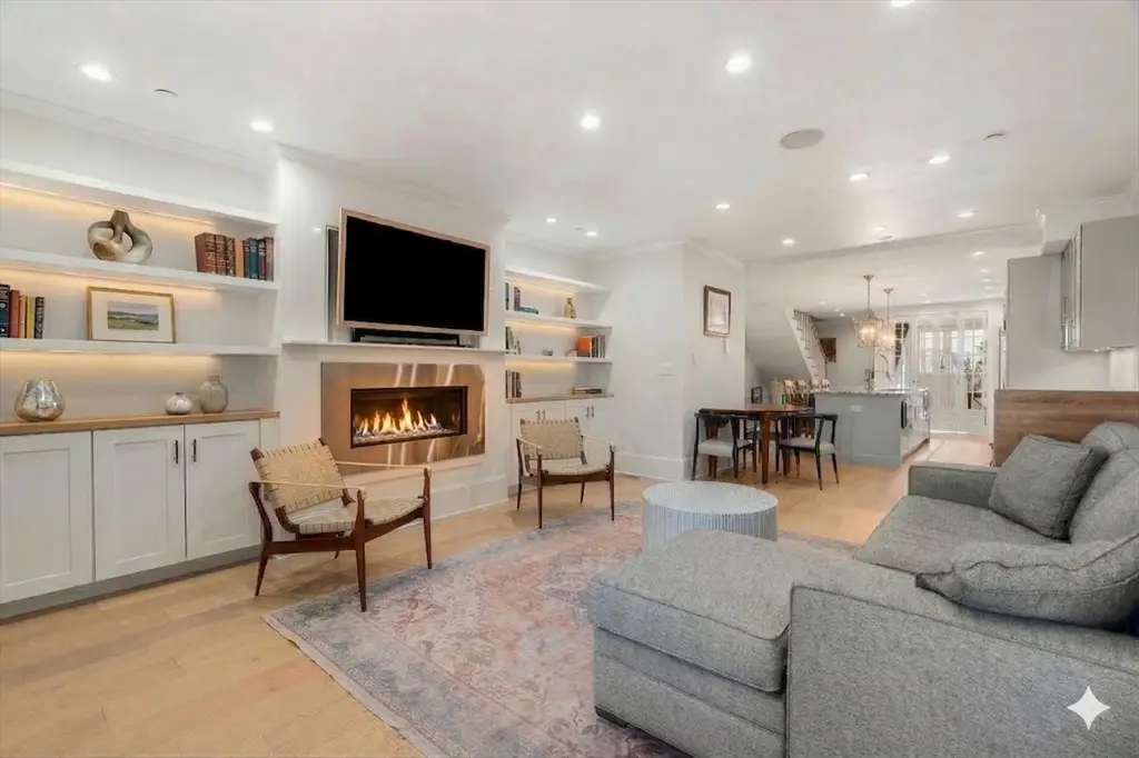 530 E Broadway #1, Boston, MA 02127 - #1