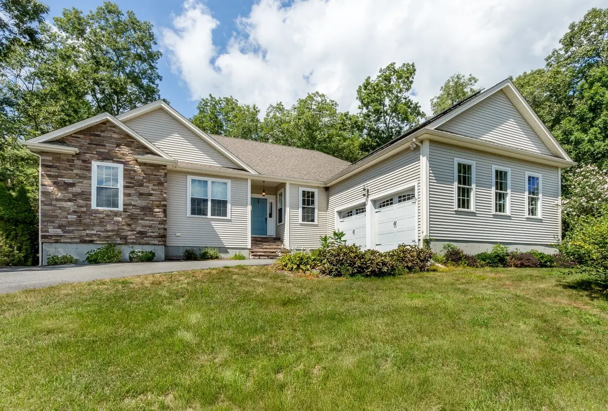 512 Fresh Meadow Ln, North Dighton, MA 02764 - #1