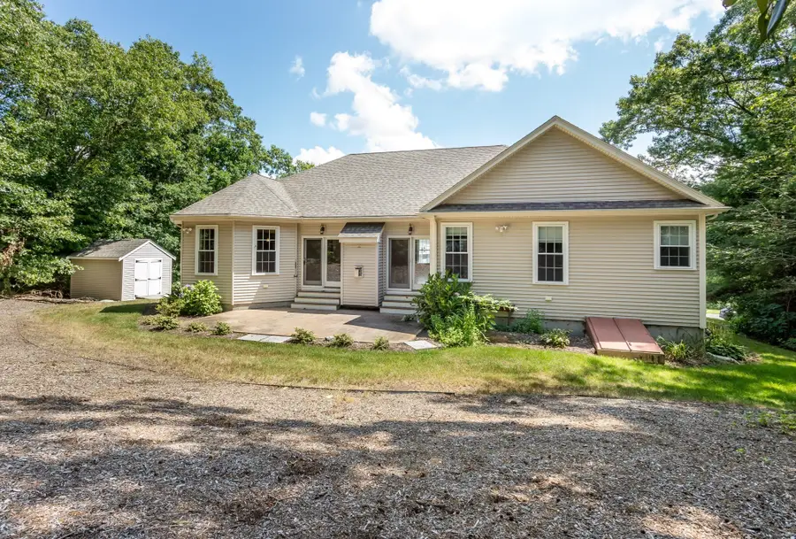 512 Fresh Meadow Ln, North Dighton, MA 02764 - #2