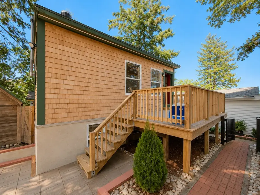 12 Hideaway Vlg #G, Bourne, MA 02532 - #2
