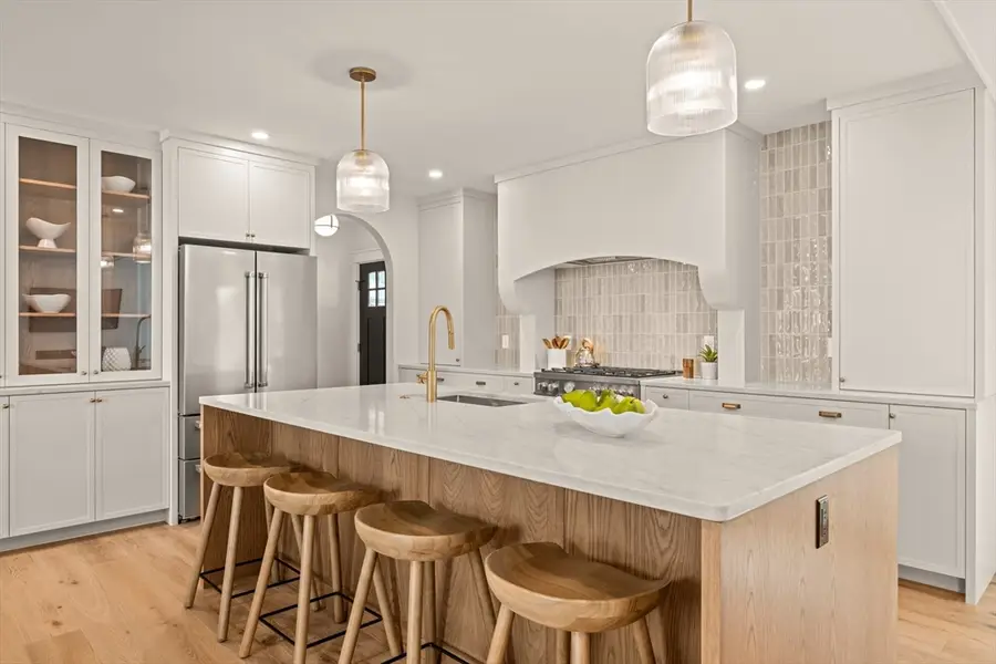 23 College Hill Rd #1, Somerville, MA 02144 - #2