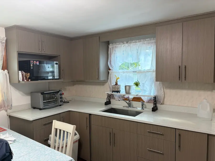 87 Pine Hill Cir, Waltham, MA 02451 - #3