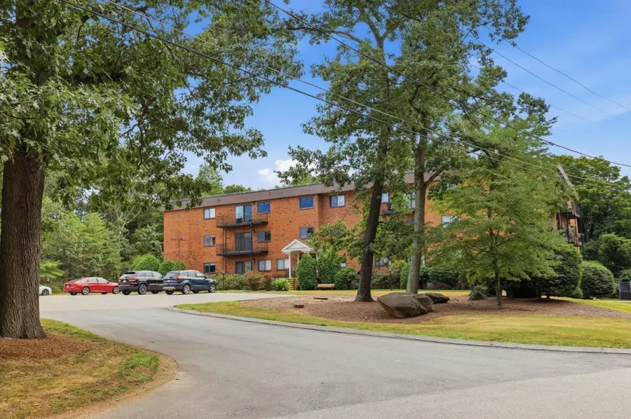 181 Littleton Rd #212, Chelmsford, MA 01824 - #2