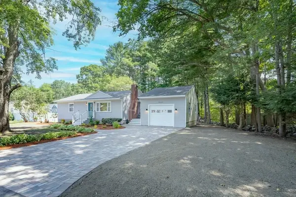 37 Iris, Salem, NH 03079