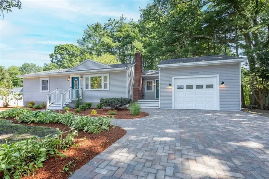 37 Iris, Salem, NH 03079 - #2