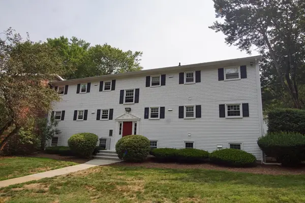111 Old Meetinghouse Rd #111, Auburn, MA 01501