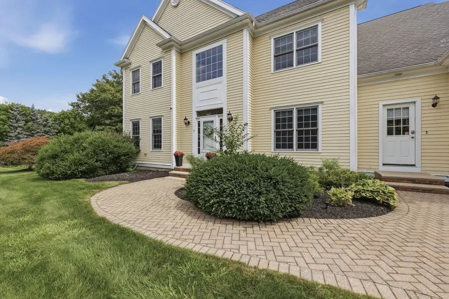 8 Juniper Road, Upton, MA 01568 - #3