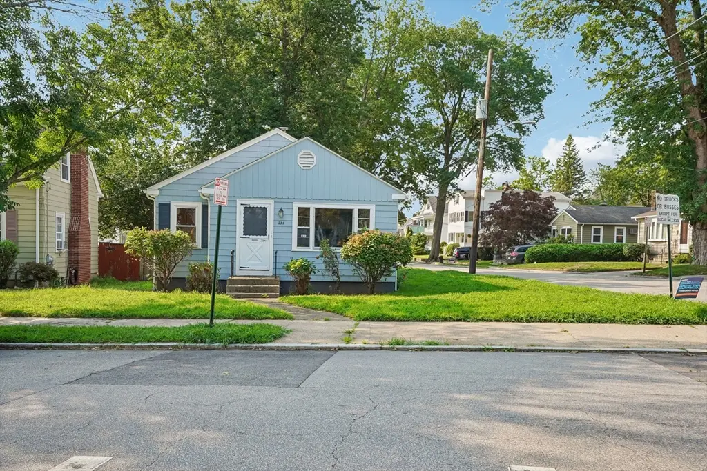 274 Whitford Ave, Providence, RI 02908 - #1