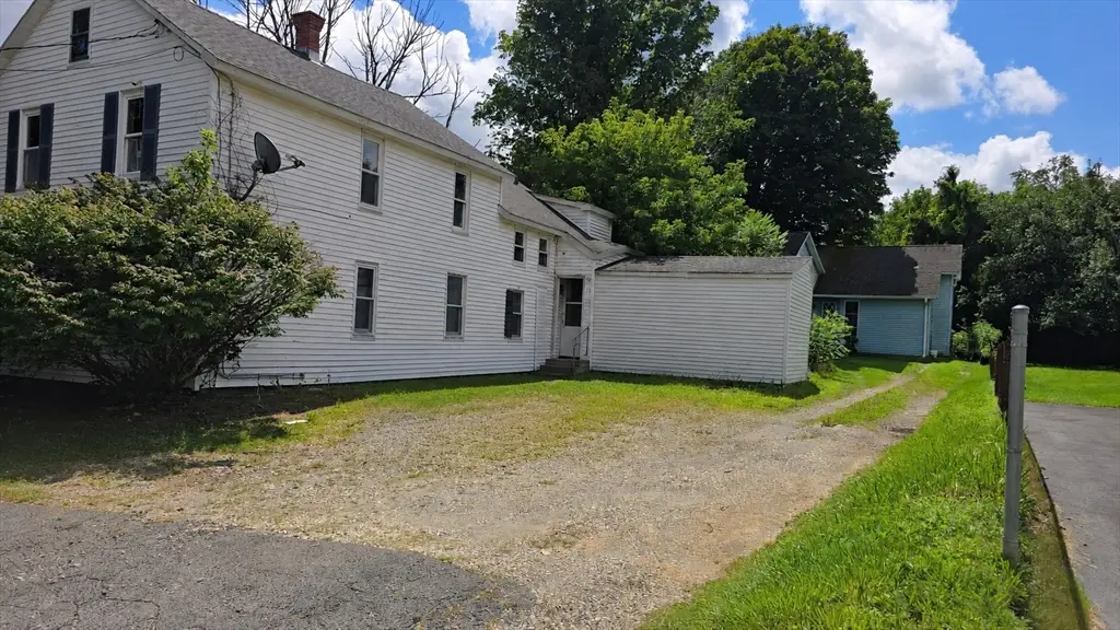 23 Walnut St, Pittsfield, MA 01201 - #1