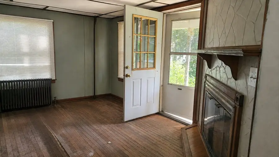 23 Walnut St, Pittsfield, MA 01201 - #2