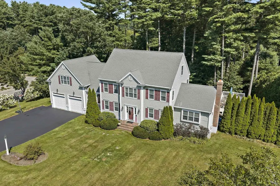 49 Lantern Ln, Pembroke, MA 02359 - #3