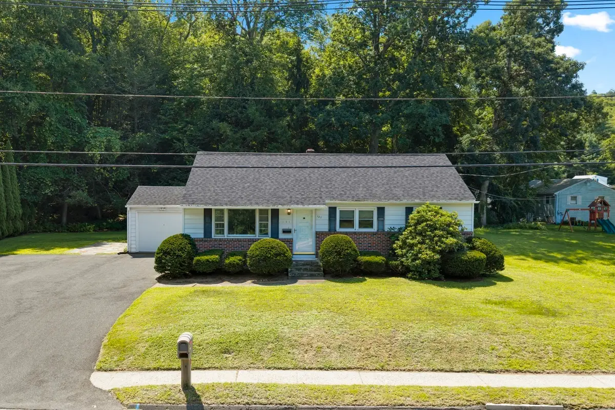 127 Springfield St, Palmer, MA 01069 - #1