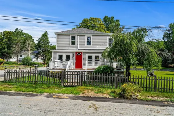 22 Loring Rd, Methuen, MA 01844