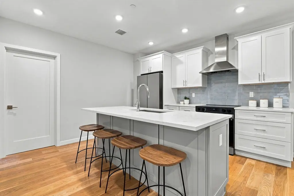 267 Old Colony #206, Boston, MA 02127 - #1