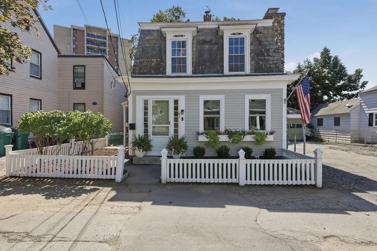 61 Central Street, Fitchburg, MA 01420 - #1