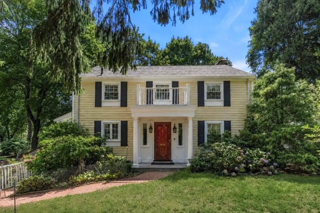560 Worcester St, Wellesley, MA 02481 - #1