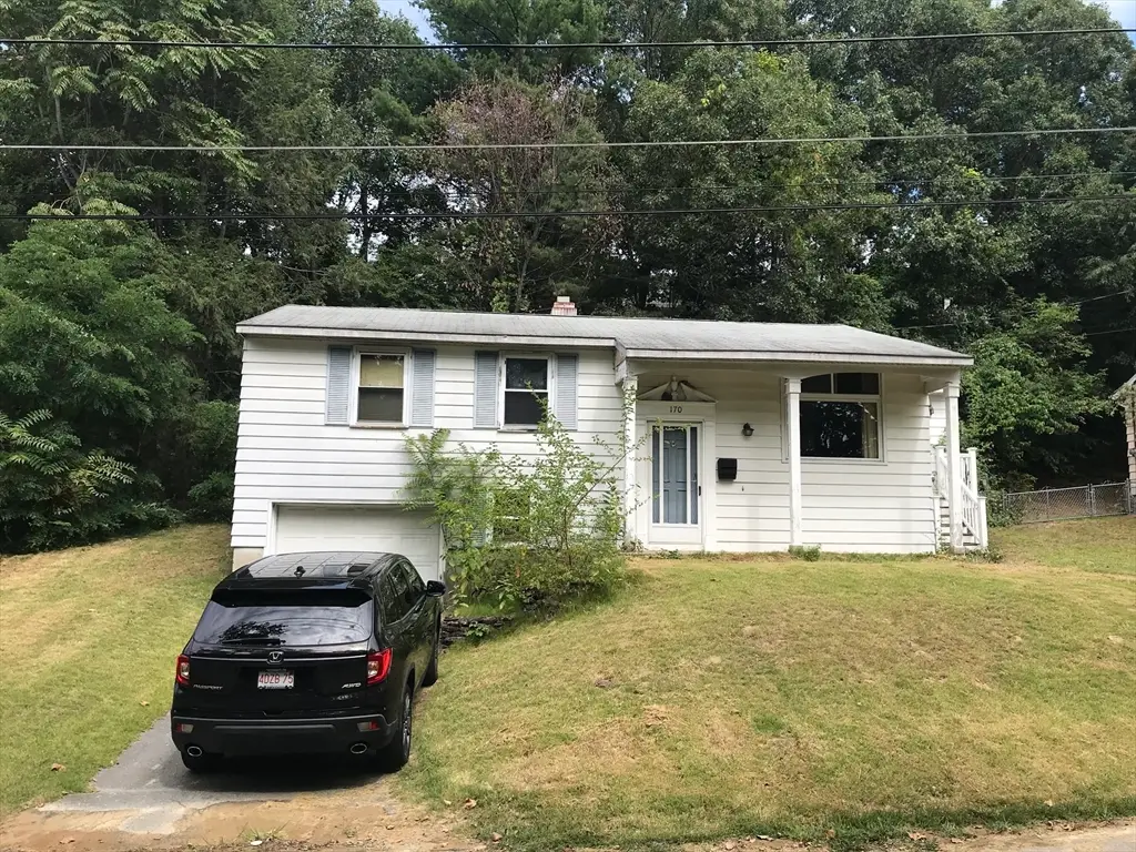 170 Bradley St, Lowell, MA 01850 - #1