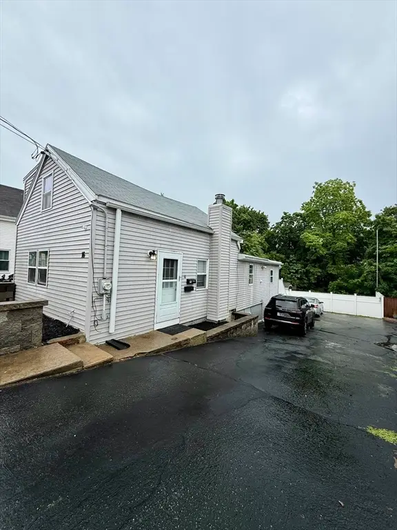 16 Lynn St, Peabody, MA 01960 - #2