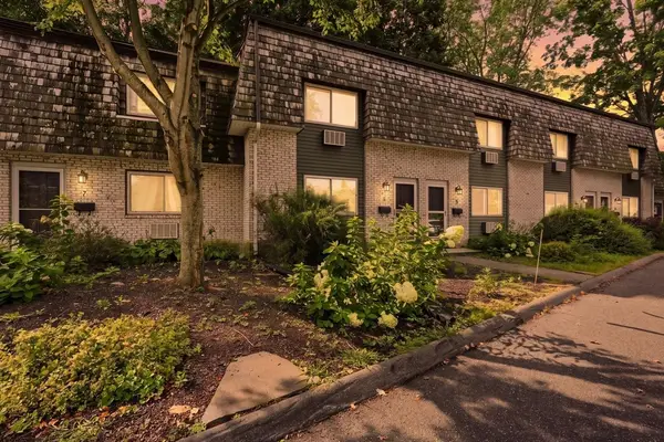 73 Bridge St #6, Northampton, MA 01039