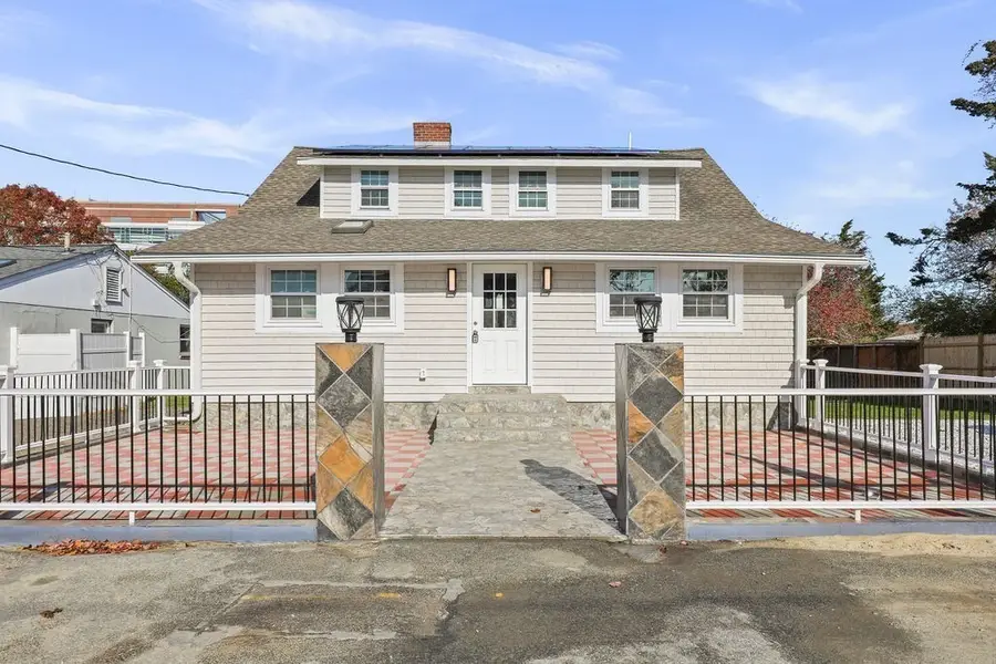 5 Trenton St, West Yarmouth, MA 02673 - #2