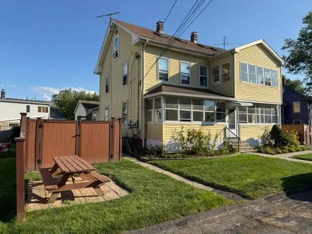 11 Maple Avenue, Northampton, MA 01060 - #1