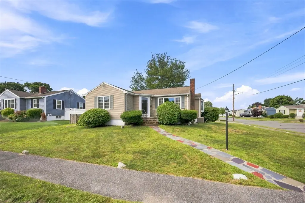 6 Evans Road, Stoneham, MA 02180 - #1