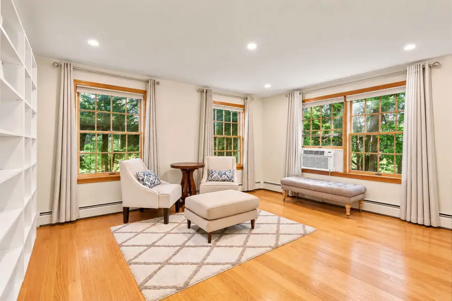 50 North St., Douglas, MA 01516 - #2
