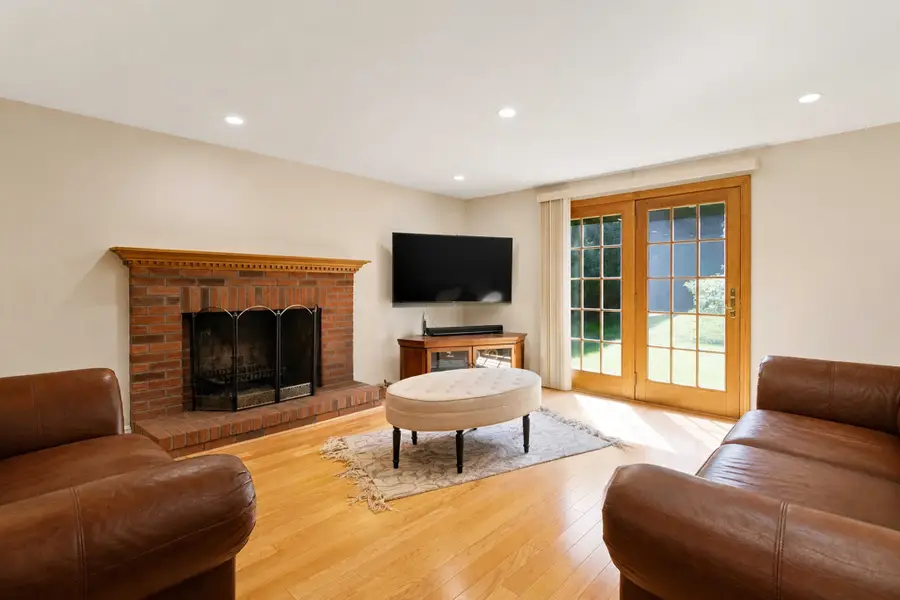 50 North St., Douglas, MA 01516 - #3