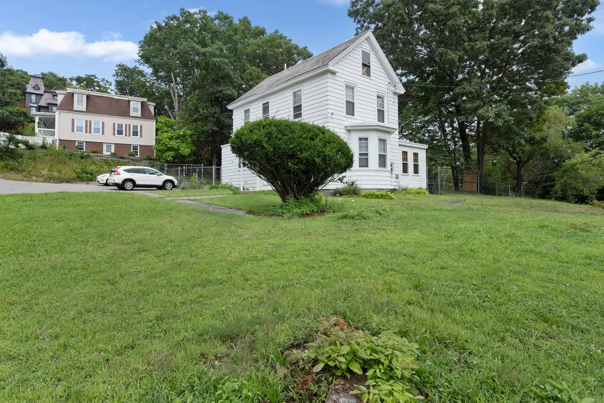 88 Ashburnham St, Fitchburg, MA 01420 - #1