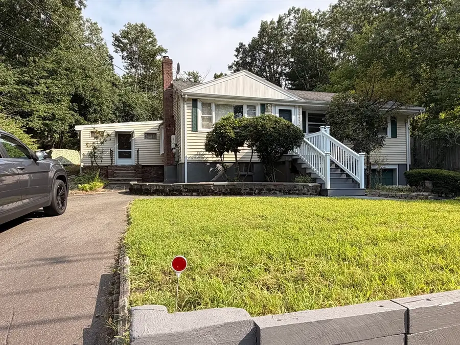 115 Center St, Randolph, MA 02368 - #3