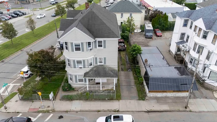 1025 Globe St, Fall River, MA 02724 - #2