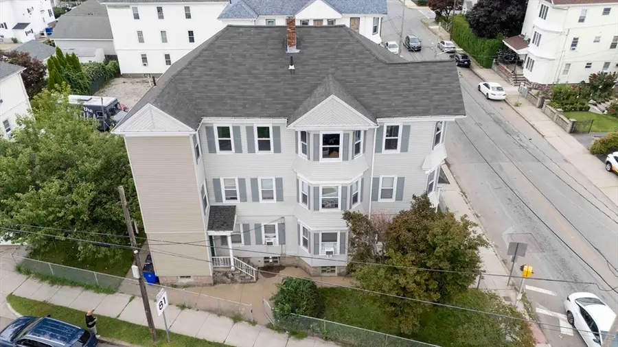 1025 Globe St, Fall River, MA 02724 - #3