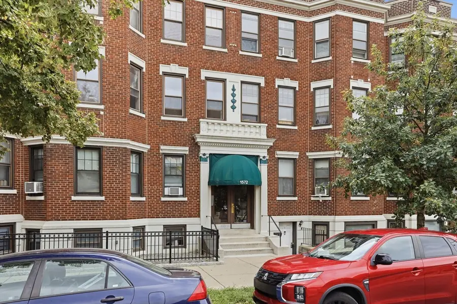 1572 Commonwealth Ave #6, Boston, MA 02135 - #2