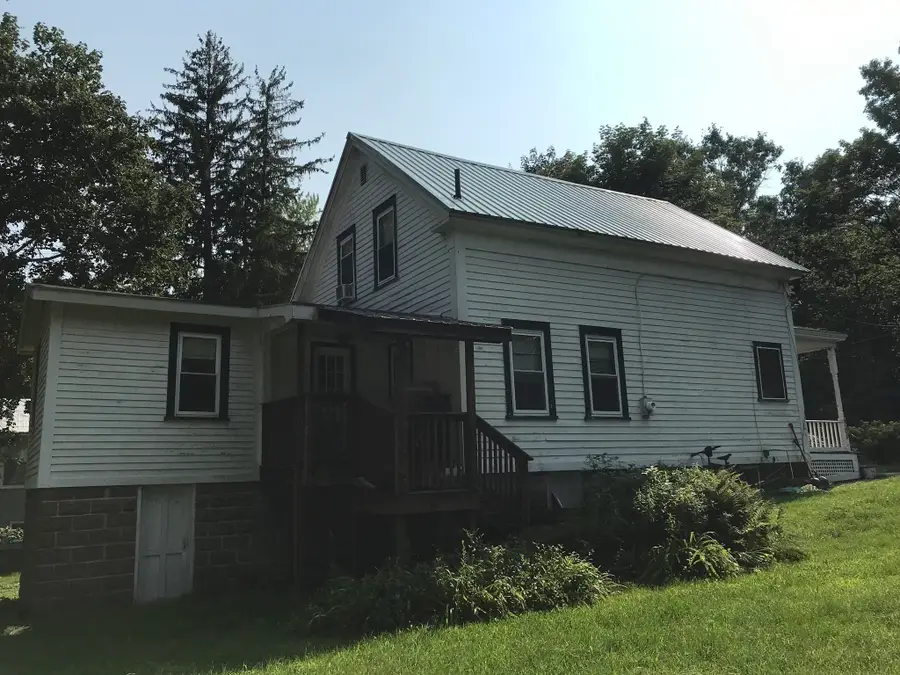 48 Railroad St, Amherst, MA 01002 - #3