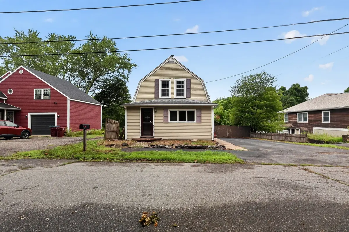 15 Hillside Ave, Middleboro, MA 02346 - #1