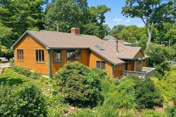 19 Curve Street, Wakefield, MA 01880